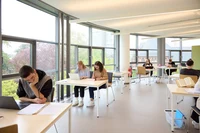 Fachbibliothek Philologien Lesesaal