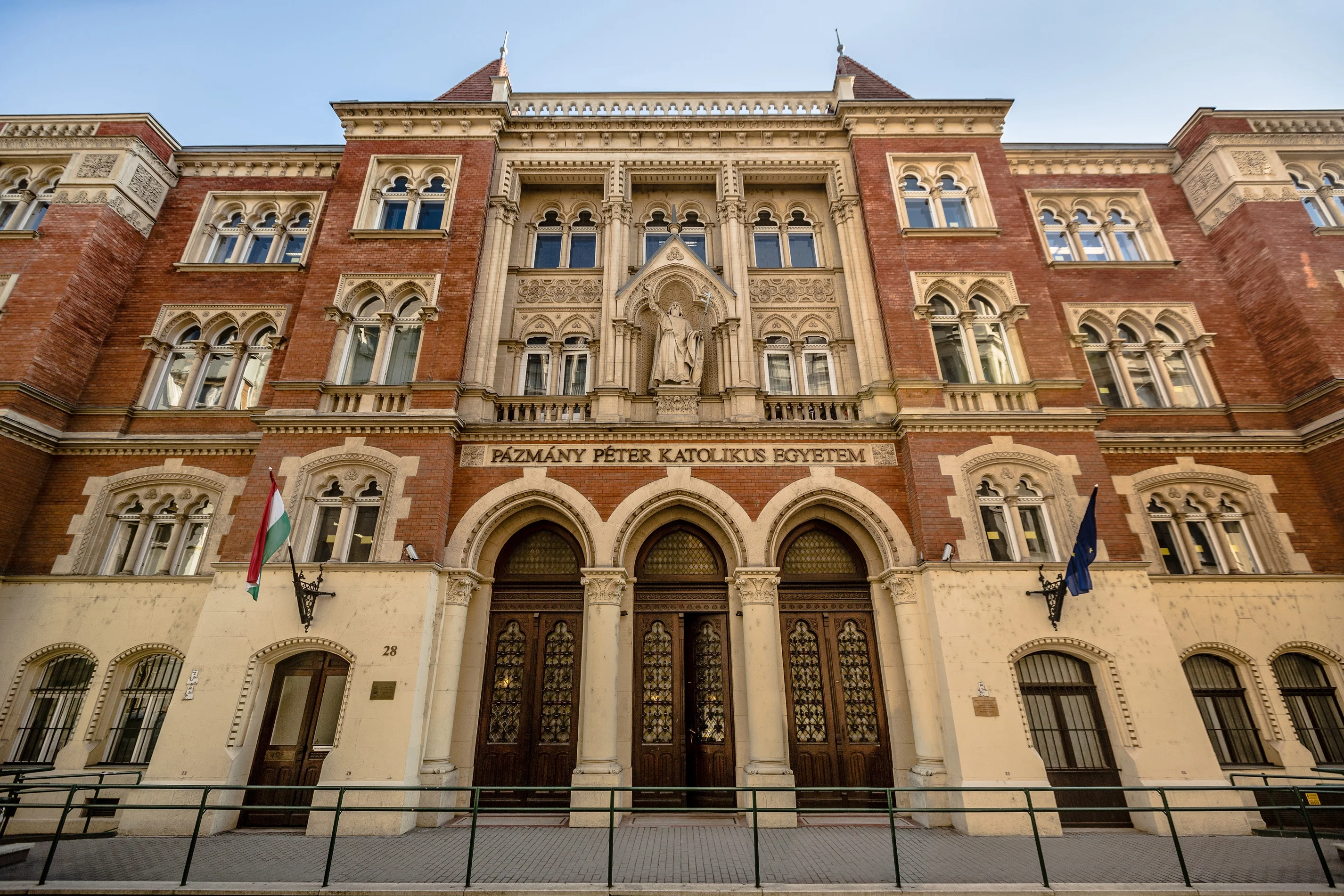 Péter-Pázmány-Universität Budapest